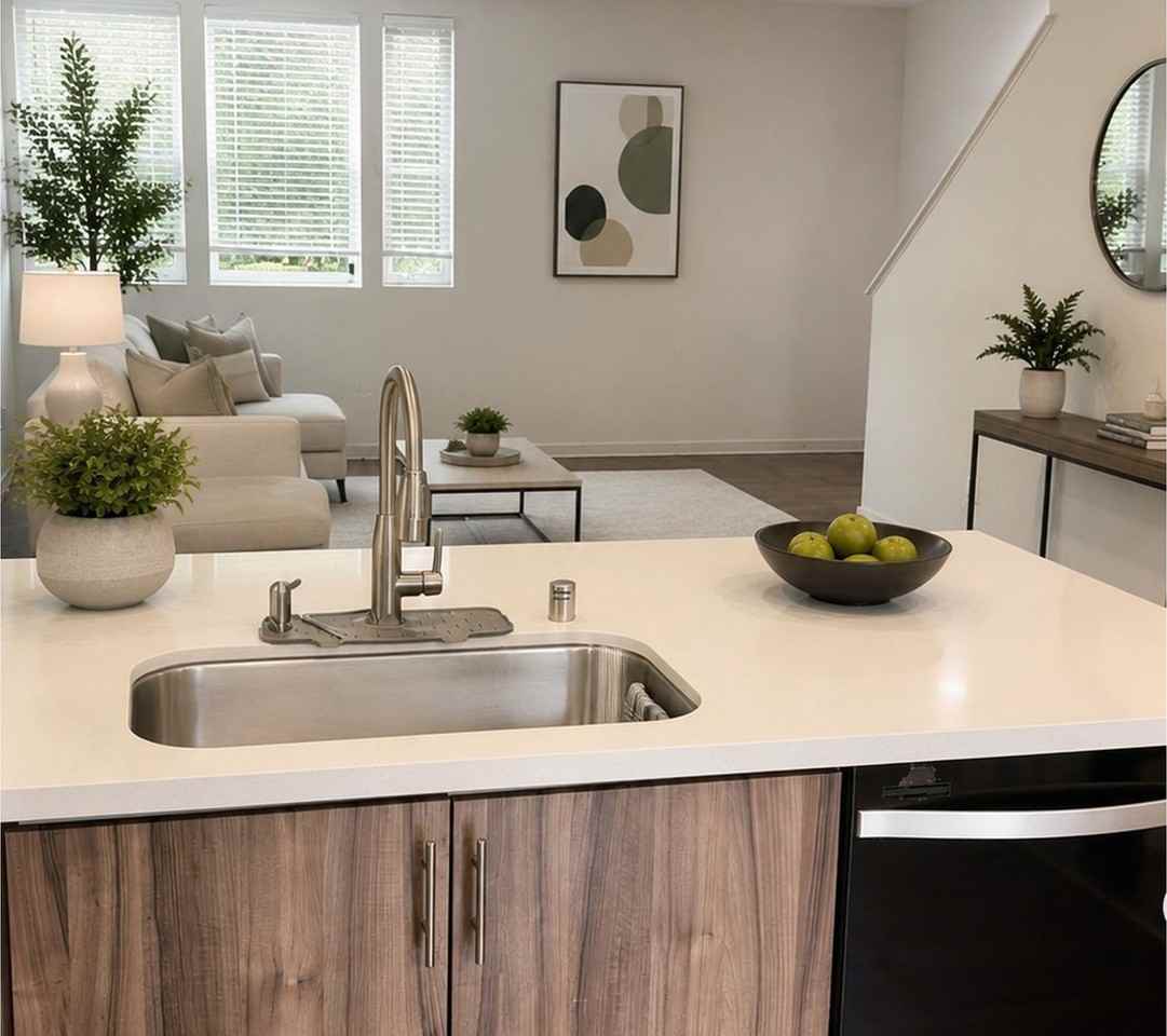 3901 Eagle Rock Blvd - Photo 3 of 14