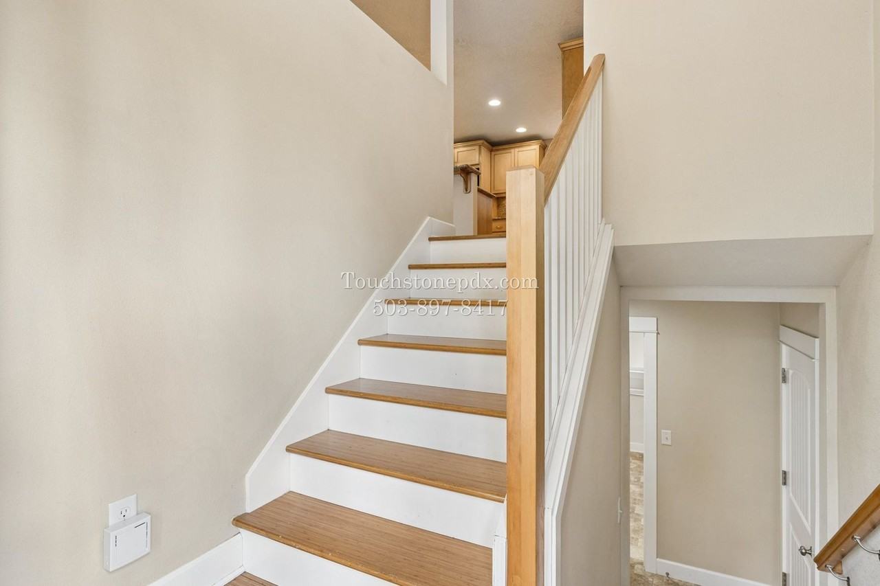 2791 Warwick St - Photo 5 of 43
