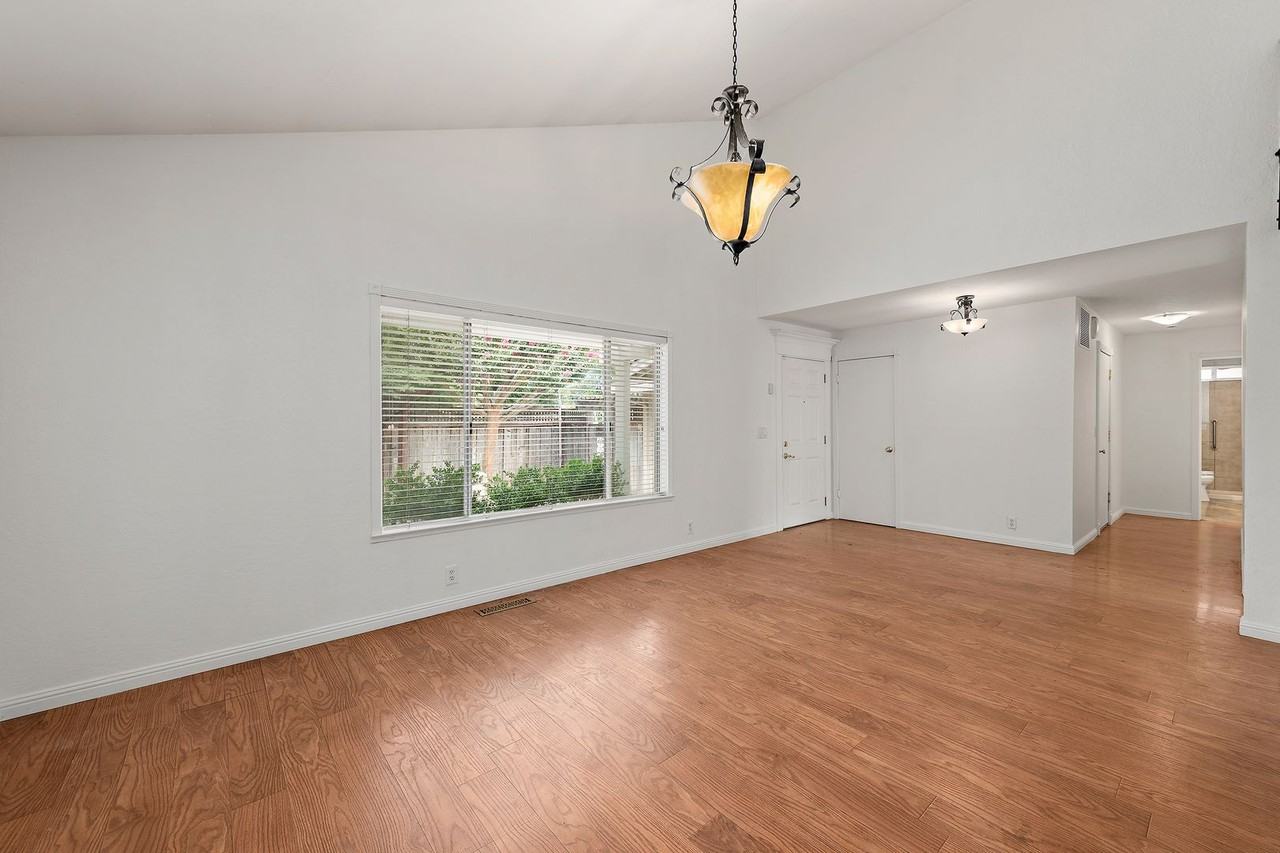 3012 Cherry Ave - Photo 5 of 22