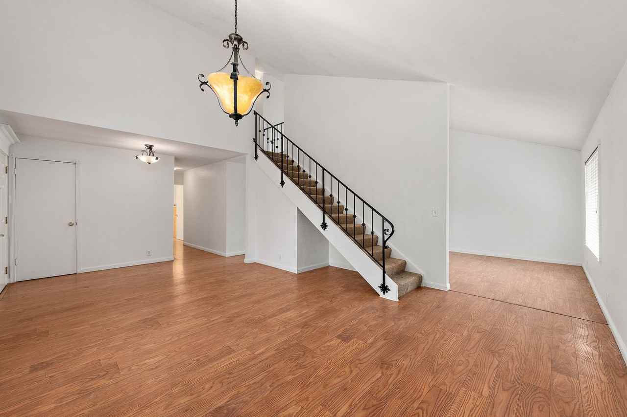 3012 Cherry Ave - Photo 6 of 22