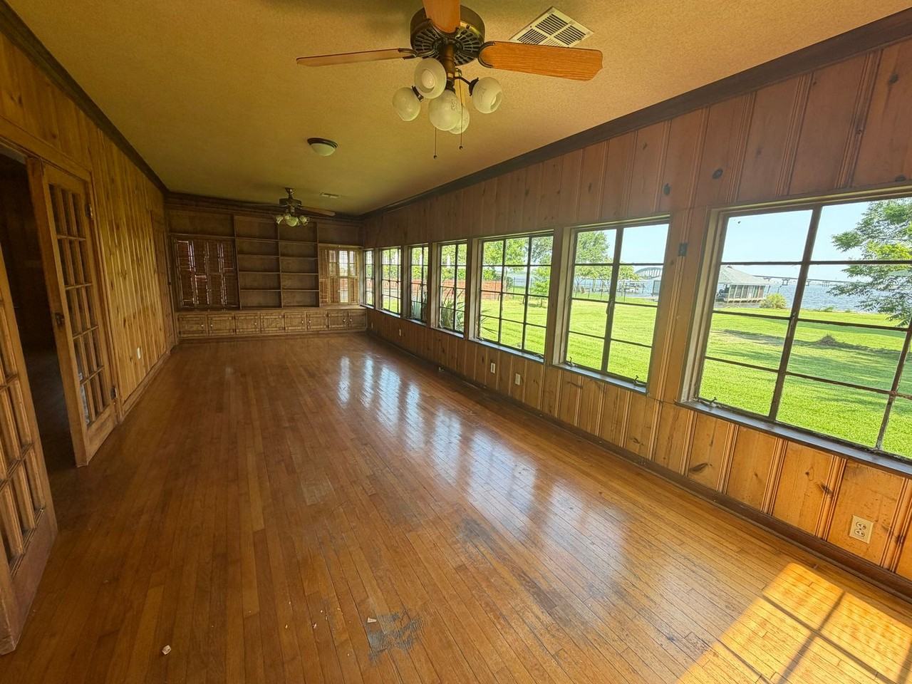 3024 Henderson Bayou Rd - Photo 5 of 11