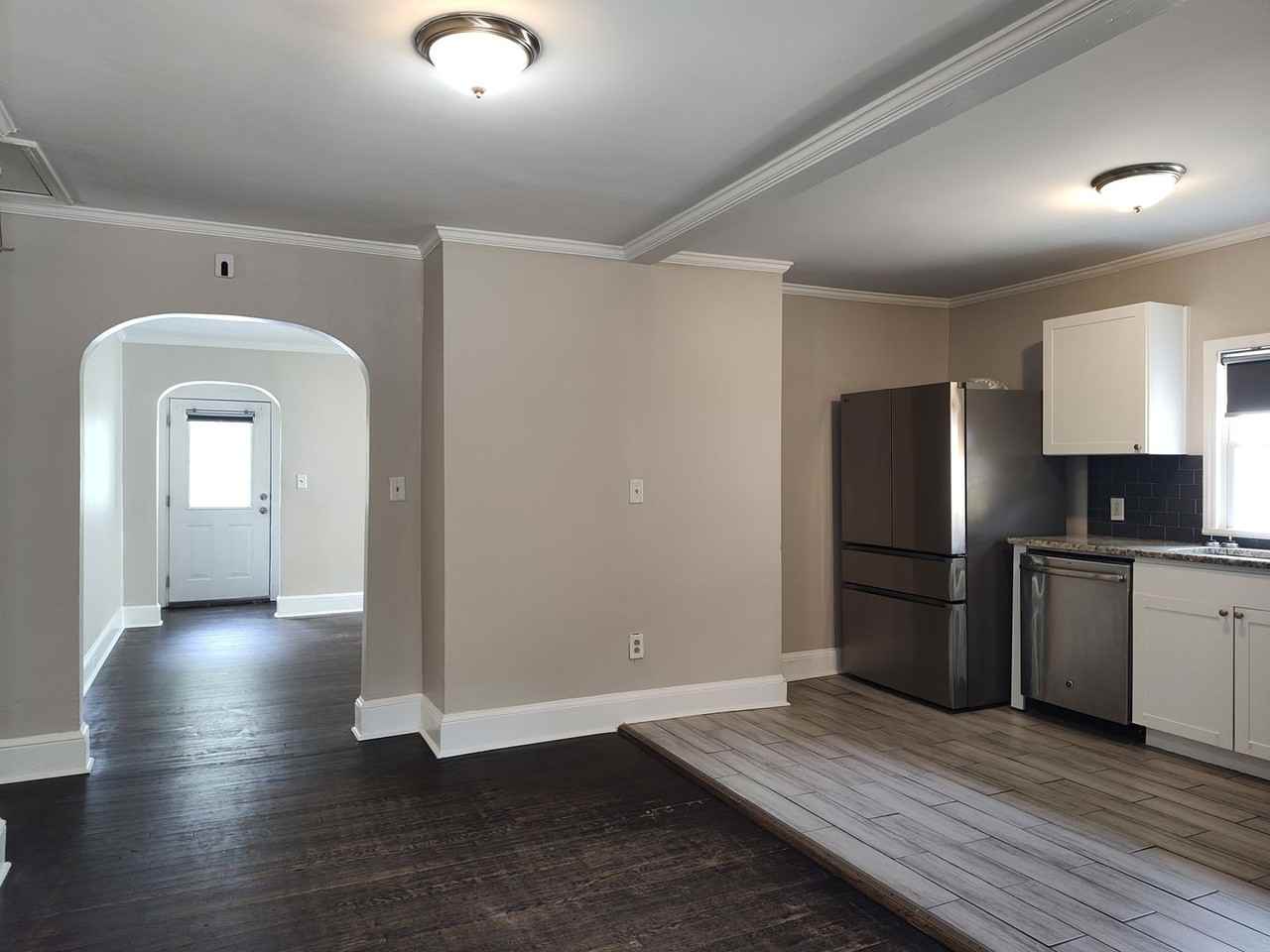 1405 Shamrock Dr - Photo 2 of 20