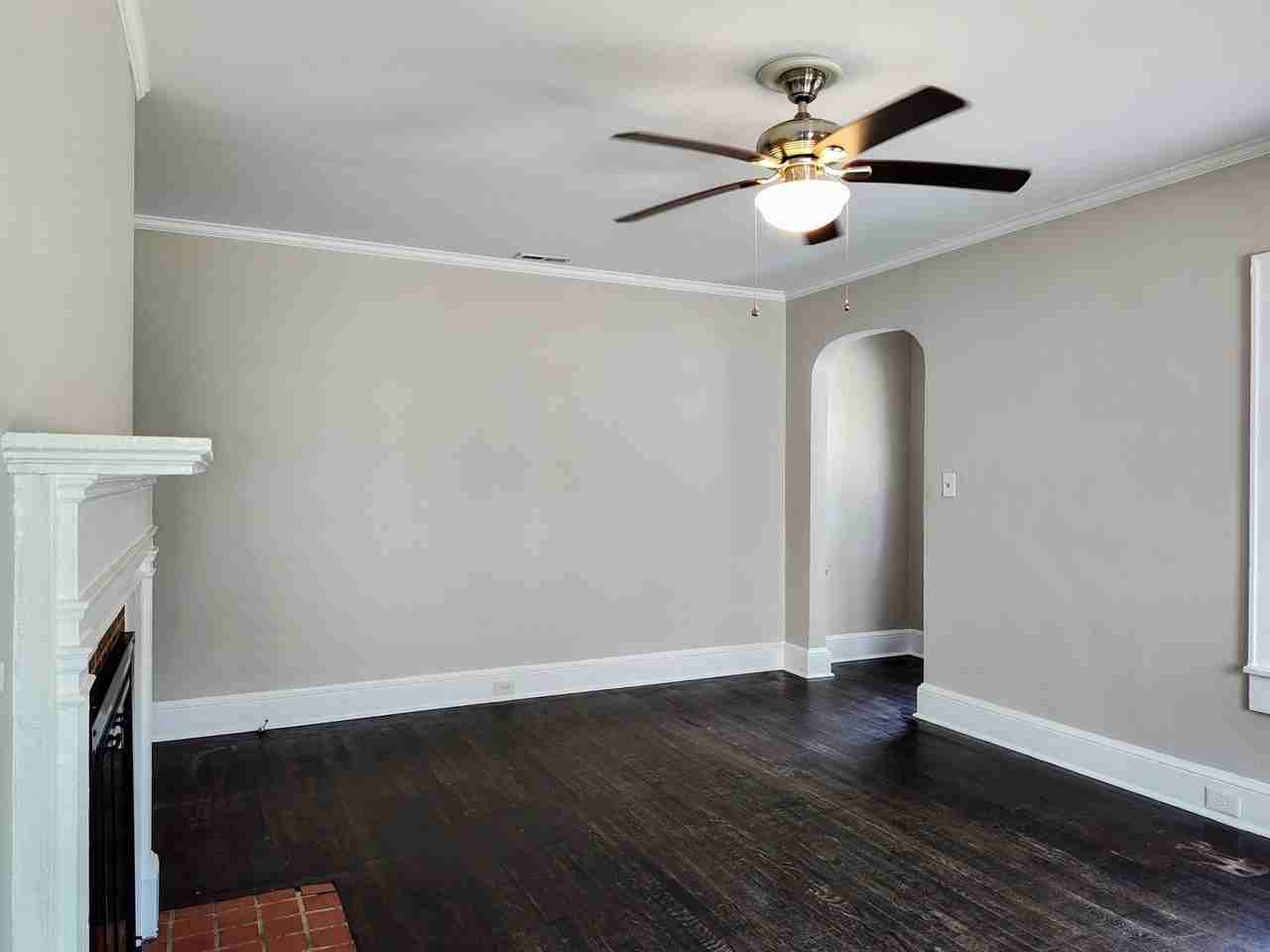 1405 Shamrock Dr - Photo 5 of 20