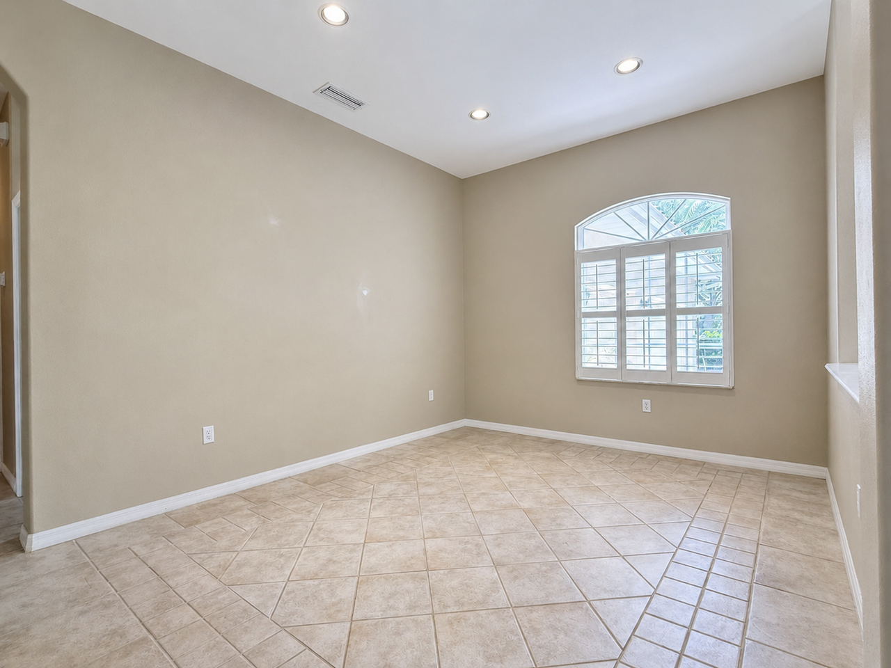 4625 Sweetmeadow Cir - Photo 4 of 44