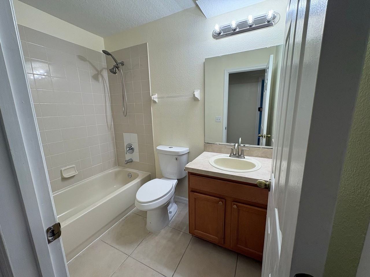 13168 Lexington Summit St - Photo 7 of 33
