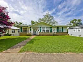 featured image of 3929 38th Ave N