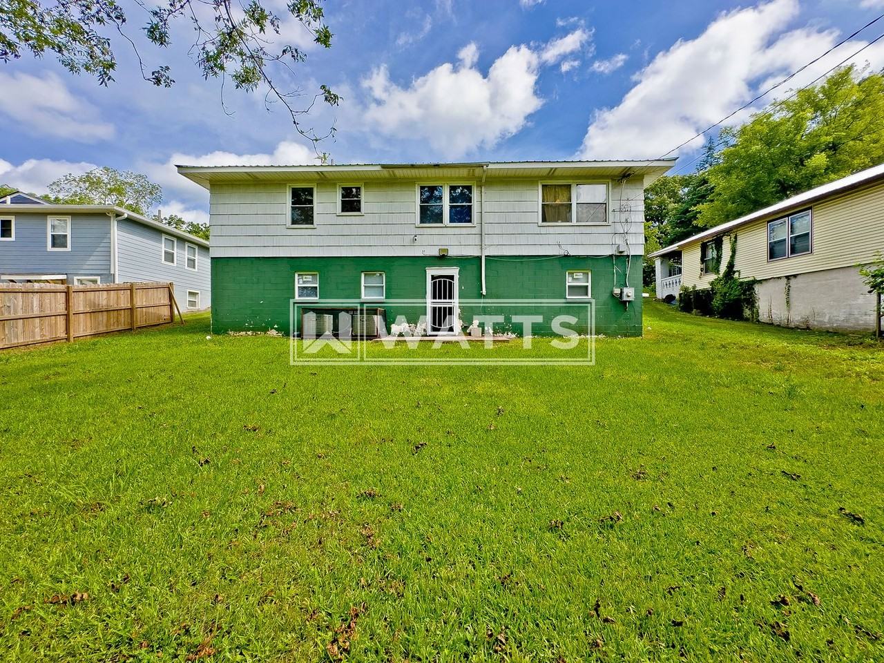 3929 38th Ave N - Photo 2 of 3