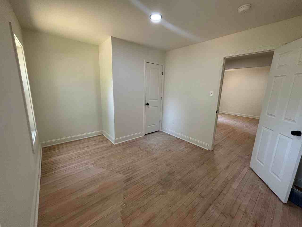 1601 Traffic St - Photo 7 of 14