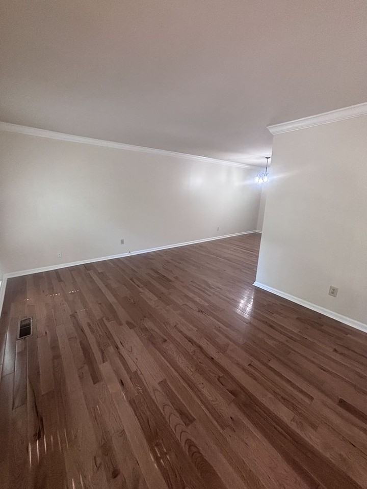 1451 Arrowhead Trl - Photo 5 of 32