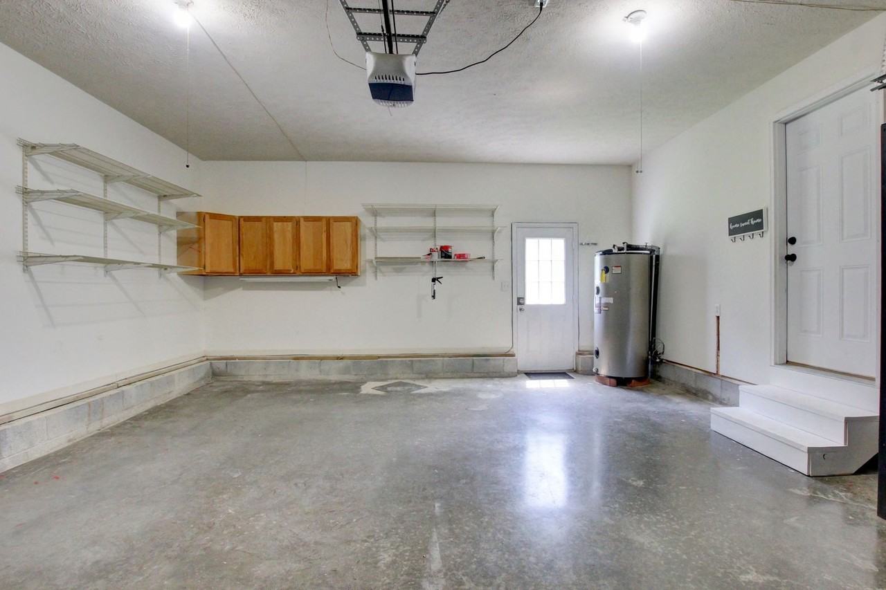 180 Kings Deer Dr - Photo 4 of 50