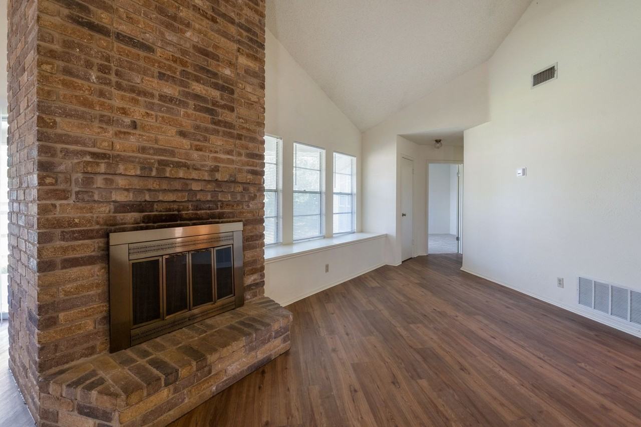 7803 Forest Rnch - Photo 7 of 25