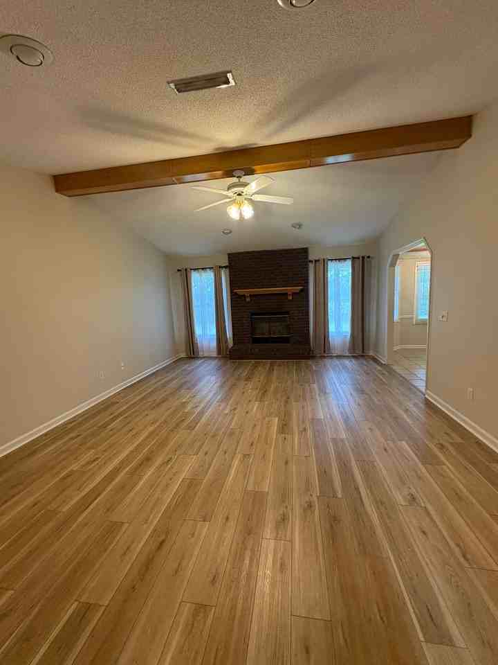 122 Palisades Dr - Photo 3 of 15