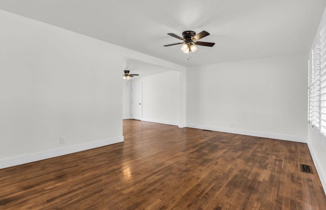 1473 N 200 W - Photo 6 of 31