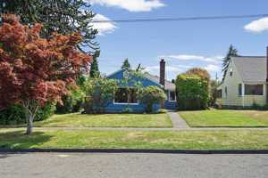 featured image of 4810 N 25th St