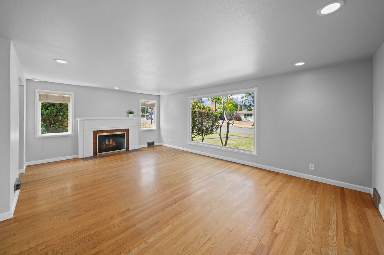 4810 N 25th St - Photo 4 of 41