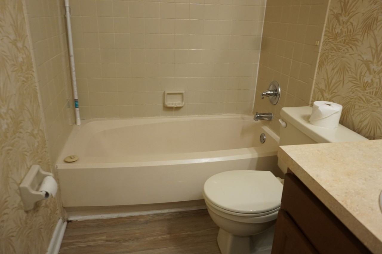 5492 Pinehaven Ct - Photo 7 of 13