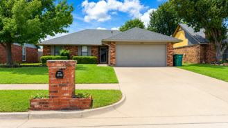 13233 Eastridge Dr - Photo 1 of 1