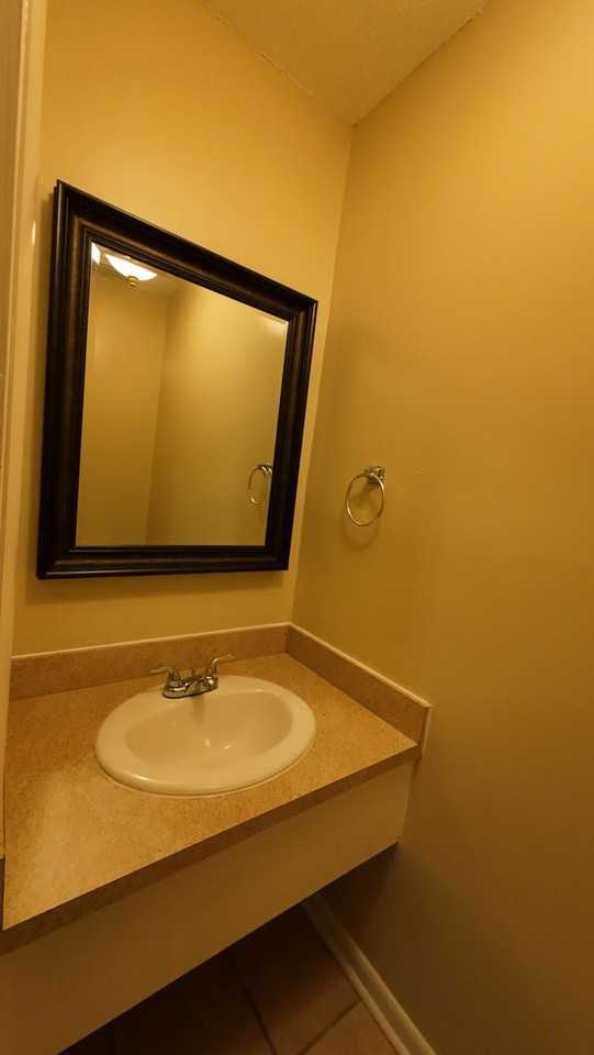 6527 Old Shell Rd - Photo 7 of 24
