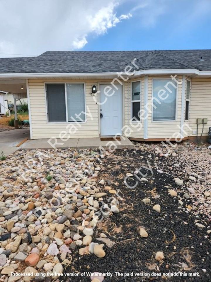 114 W Sunset Dr - Photo 3 of 14