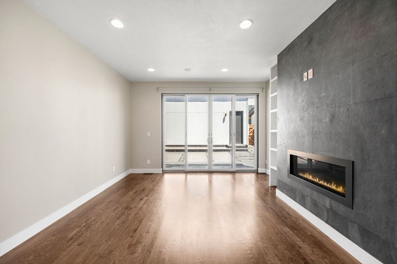 1751 W 40th Ave - Photo 5 of 37