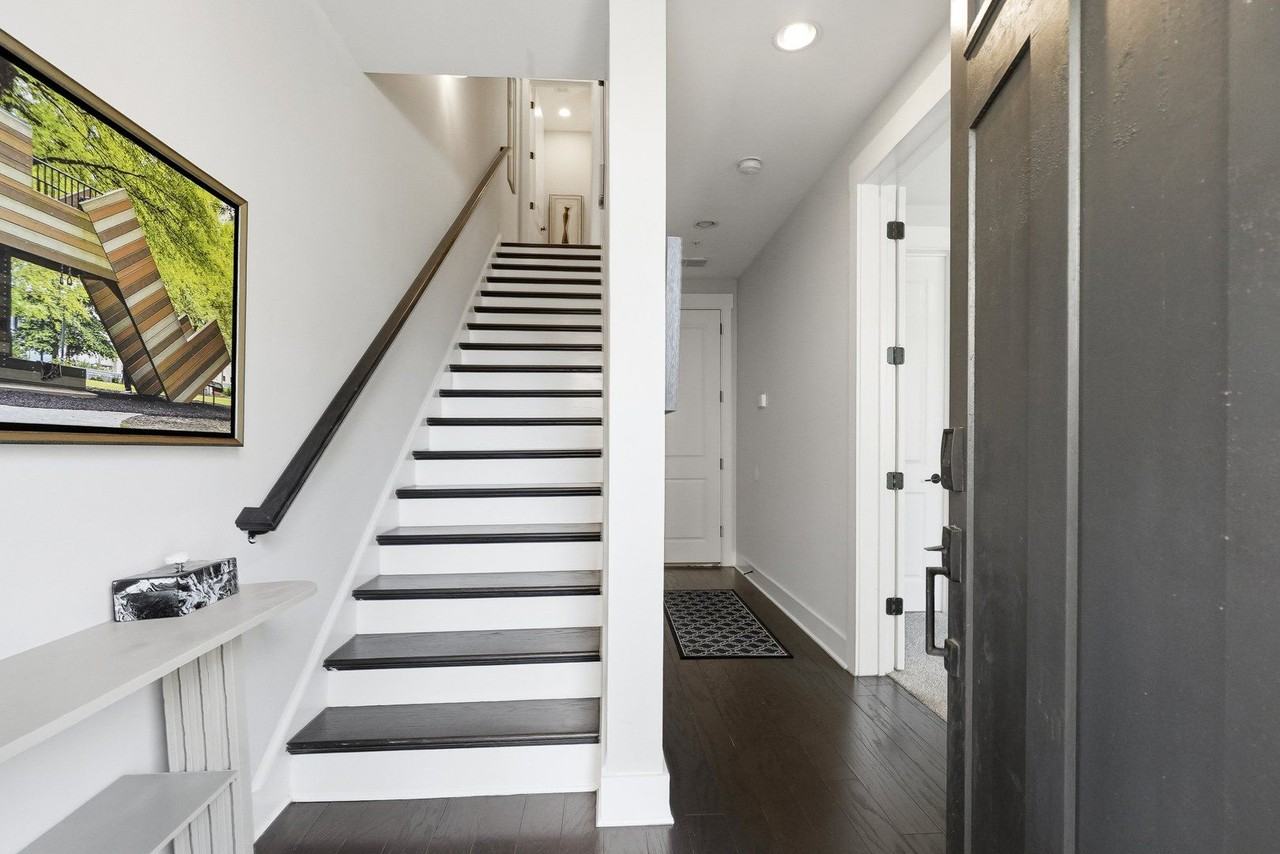 285 Castleberry Hill Walk Sw - Photo 4 of 37