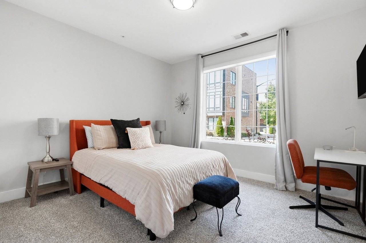 285 Castleberry Hill Walk Sw - Photo 5 of 37