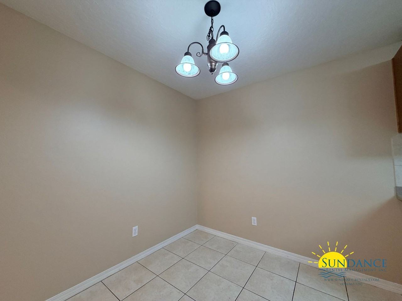 201 Andalusia Rd - Photo 5 of 19