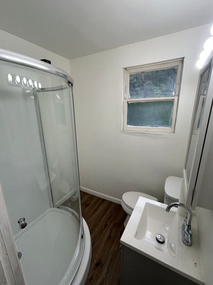 1120 Jenny Lind St - Photo 2 of 8