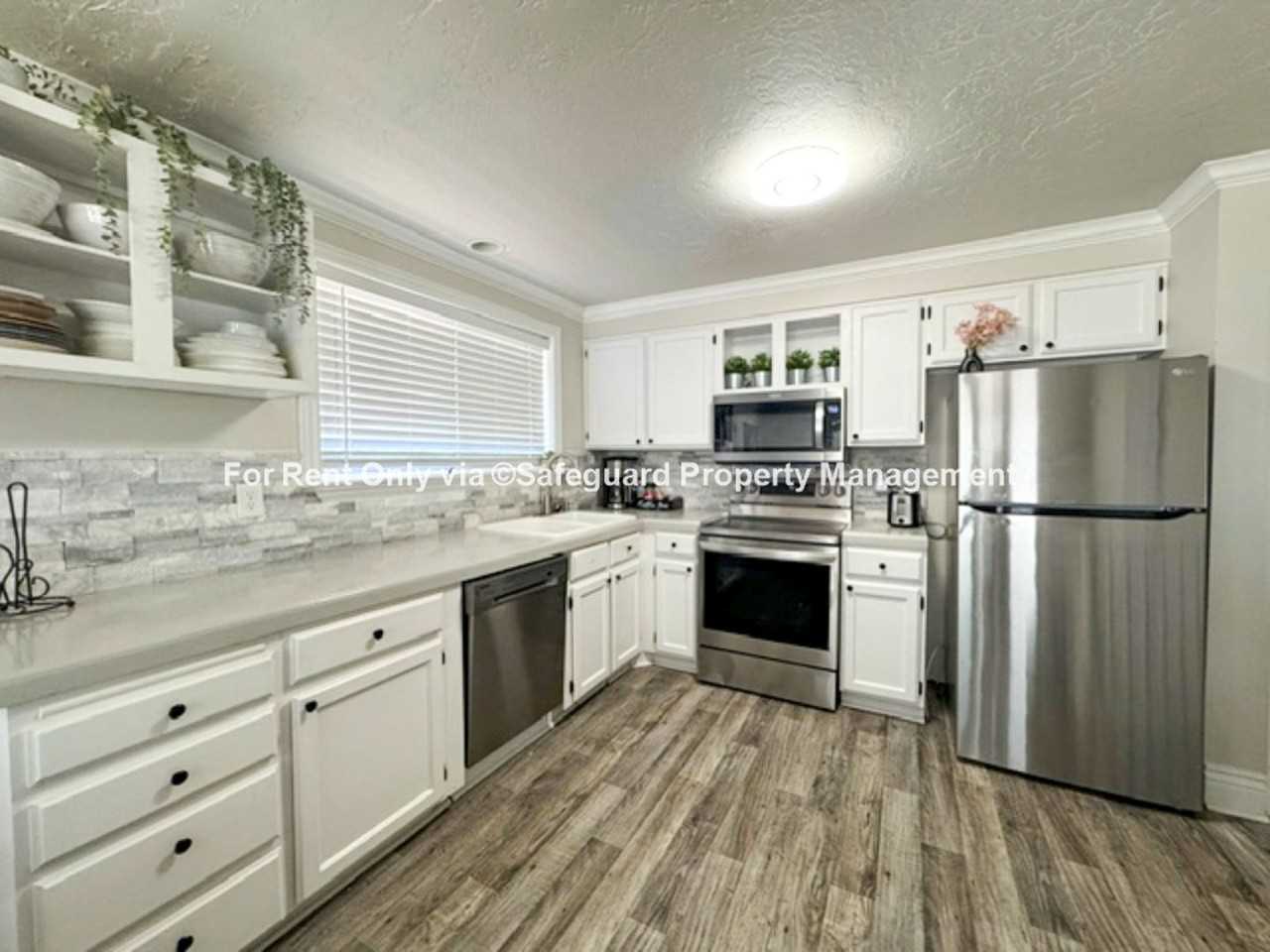 7514 S 2540 W - Photo 7 of 30