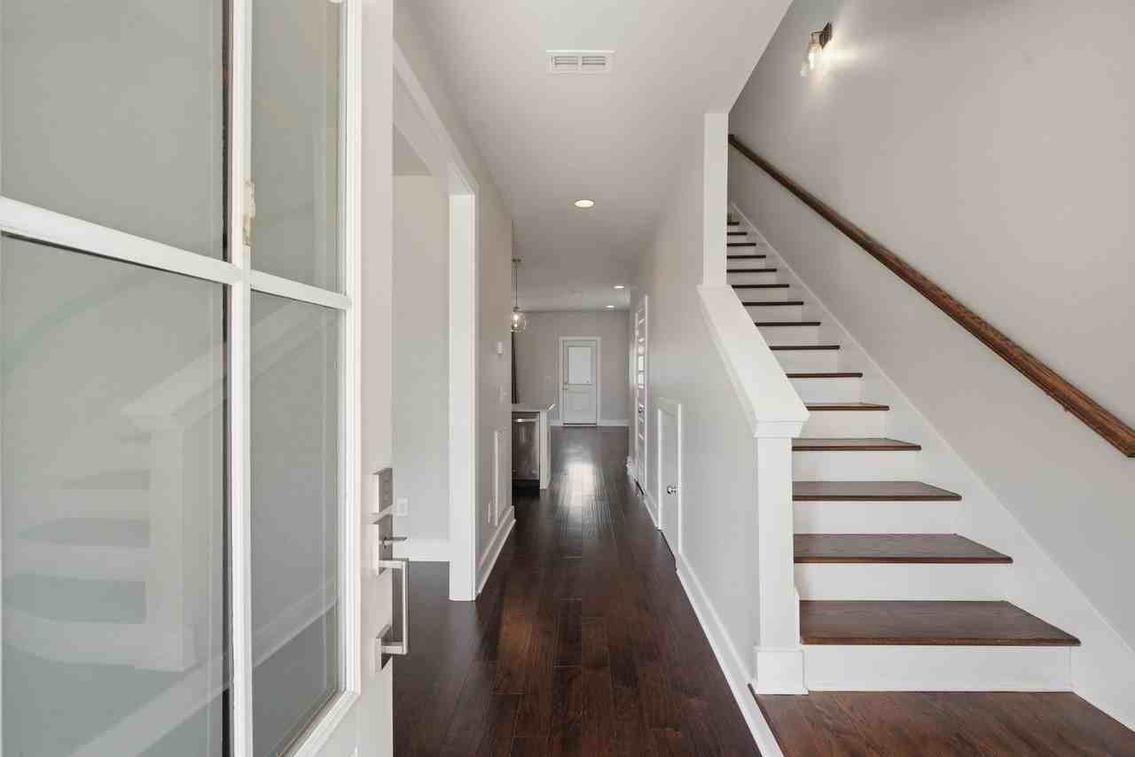 752 Cottage Park Dr - Photo 5 of 31