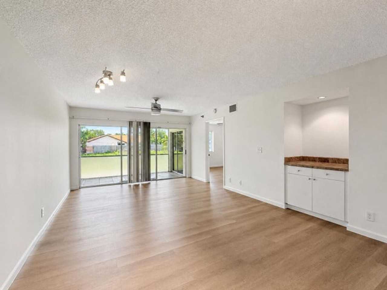 340 Nw 67th St - Photo 6 of 23