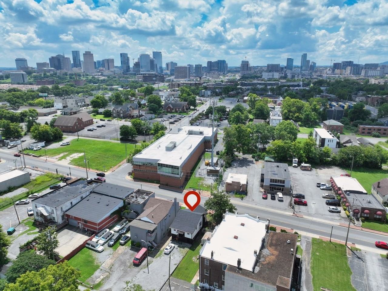 1406 Jefferson St #B - Photo 7 of 22