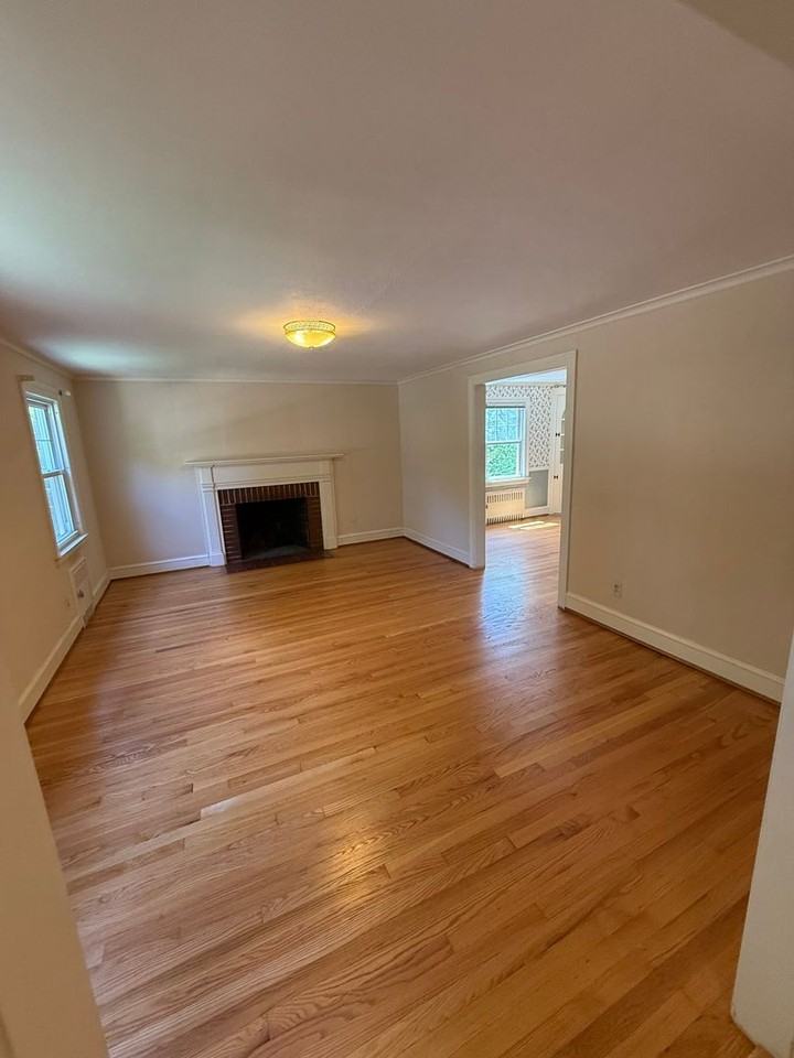 101 Brunswick Ave - Photo 2 of 23