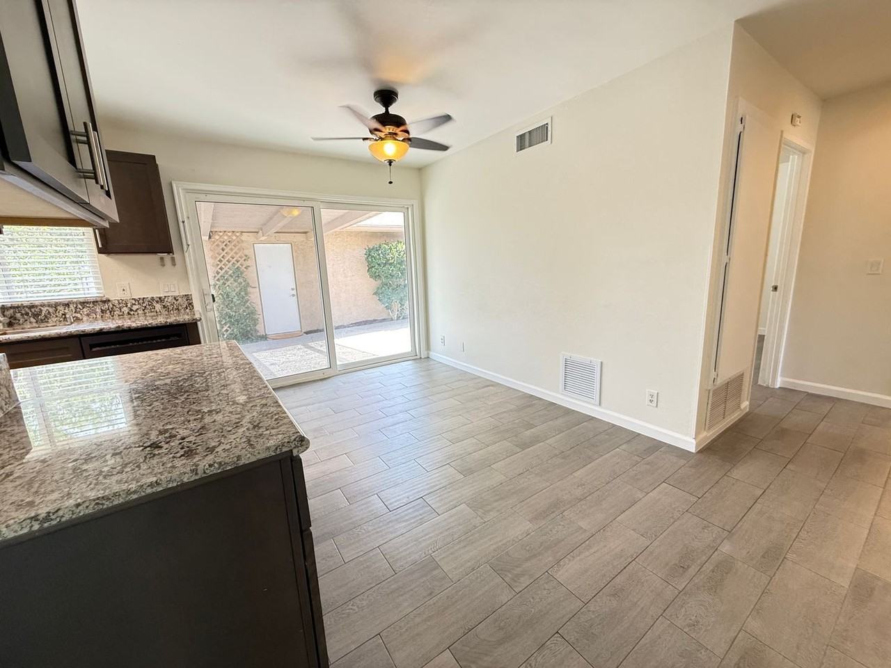 26180 Rainbow Glen Dr - Photo 6 of 25