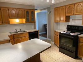 featured image of 787 Lindsay St