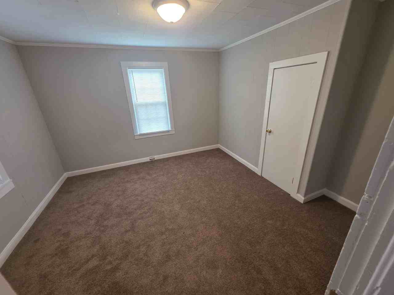 329 W 23rd St - Photo 6 of 9