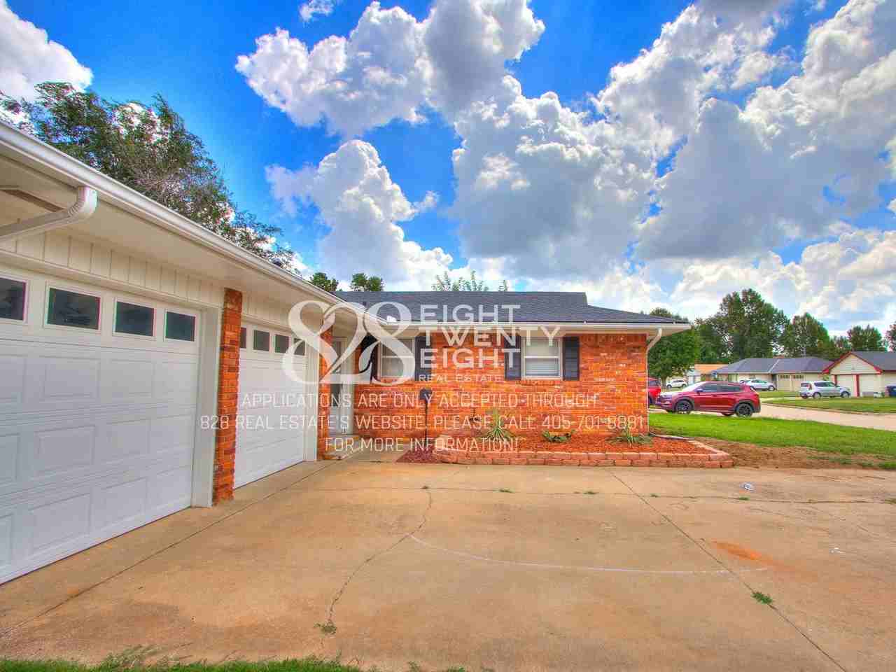 8129 Nw 28th Ter - Photo 4 of 38