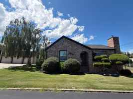 featured image of 1018 Cypress Ln