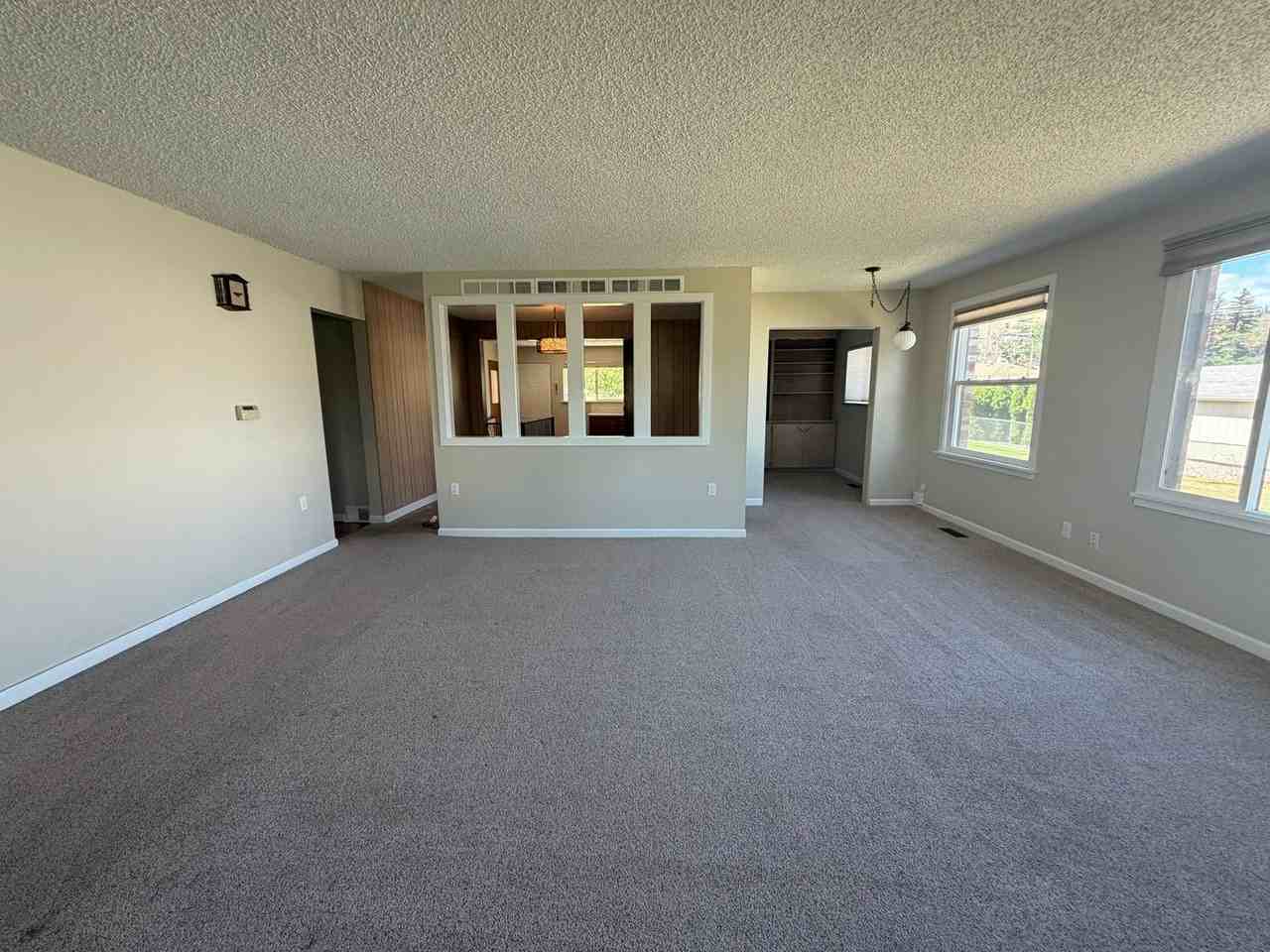 1018 Cypress Ln - Photo 6 of 23
