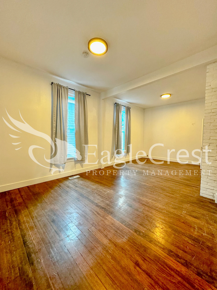 215 S 4th Ave - Photo 6 of 25