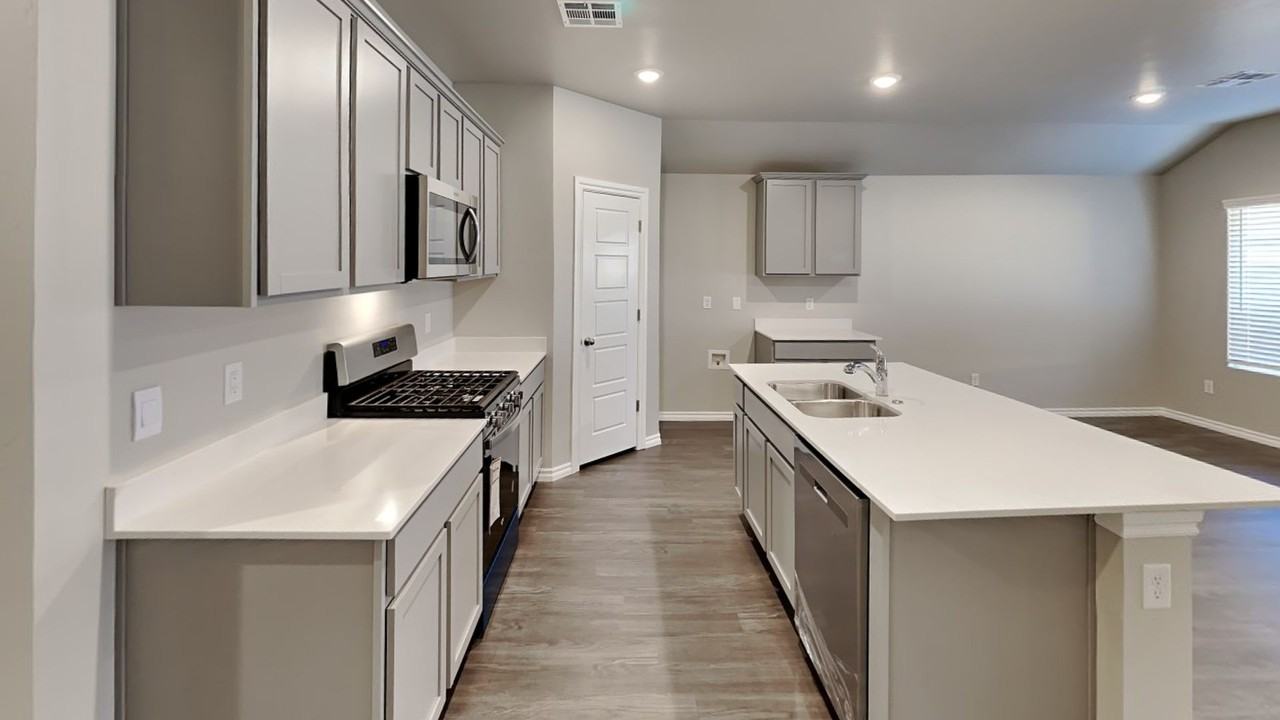 2733 Dennis Dr - Photo 5 of 21