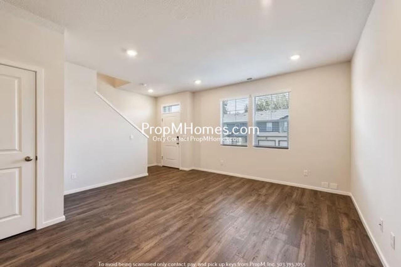884 N 18th Ave - Photo 2 of 19