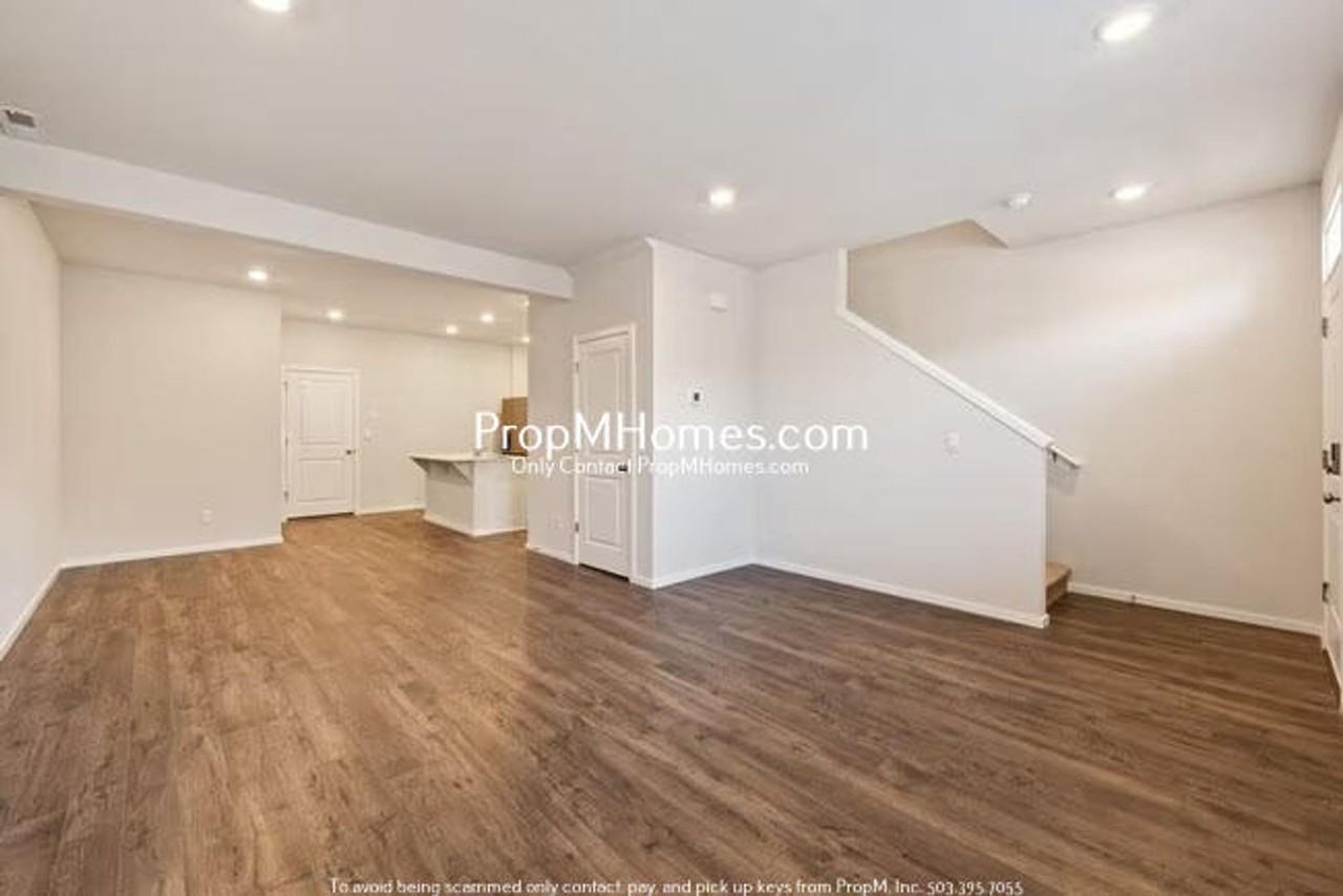 884 N 18th Ave - Photo 4 of 19