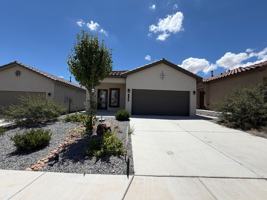 featured image of 768 Amatista Loop Se