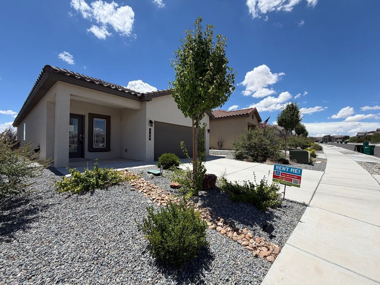 768 Amatista Loop Se - Photo 3 of 34