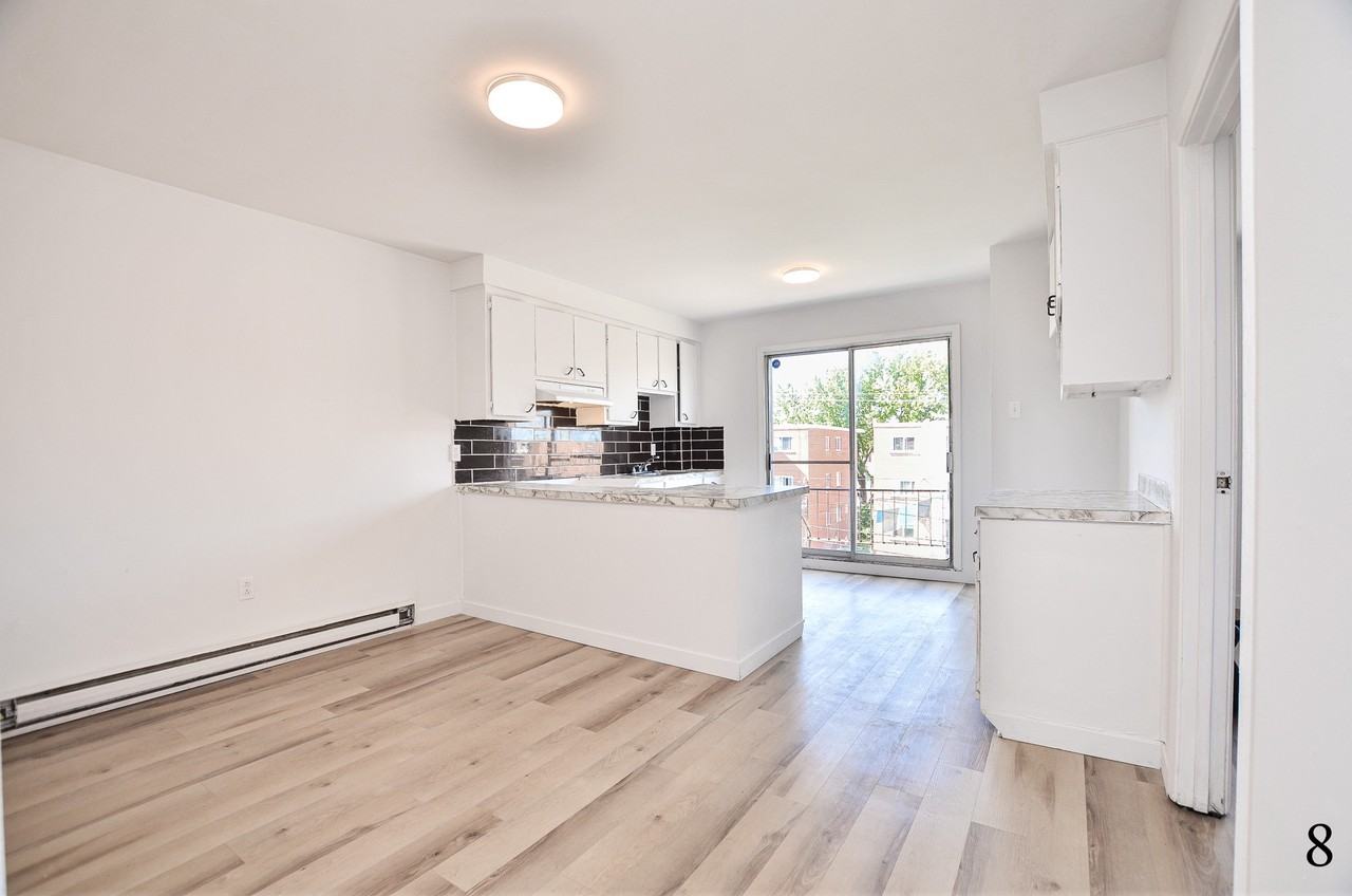 6395 Rue Villeneuve #4 - Photo 4 of 18