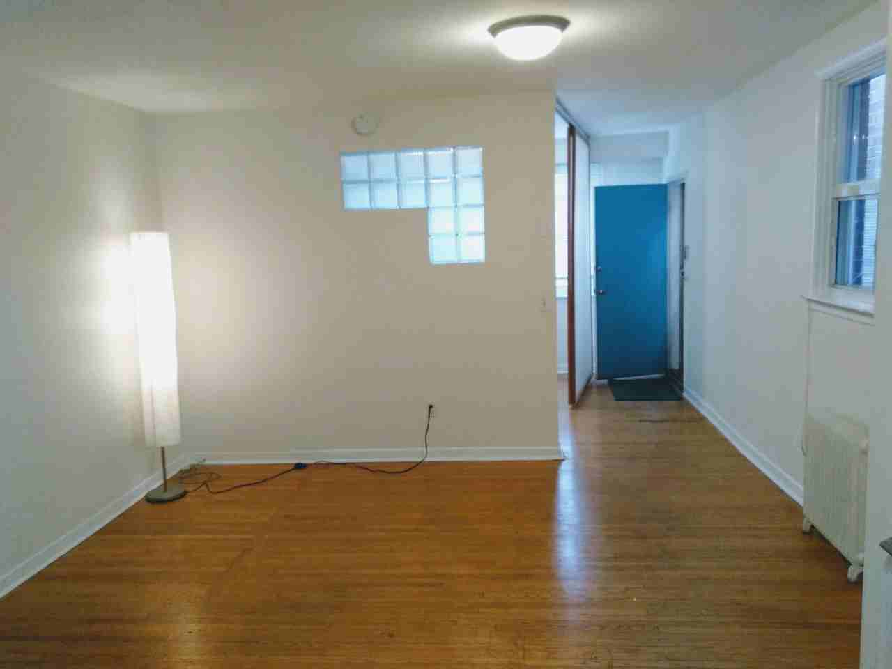 2217 Dundas Street West - Photo 4 of 11