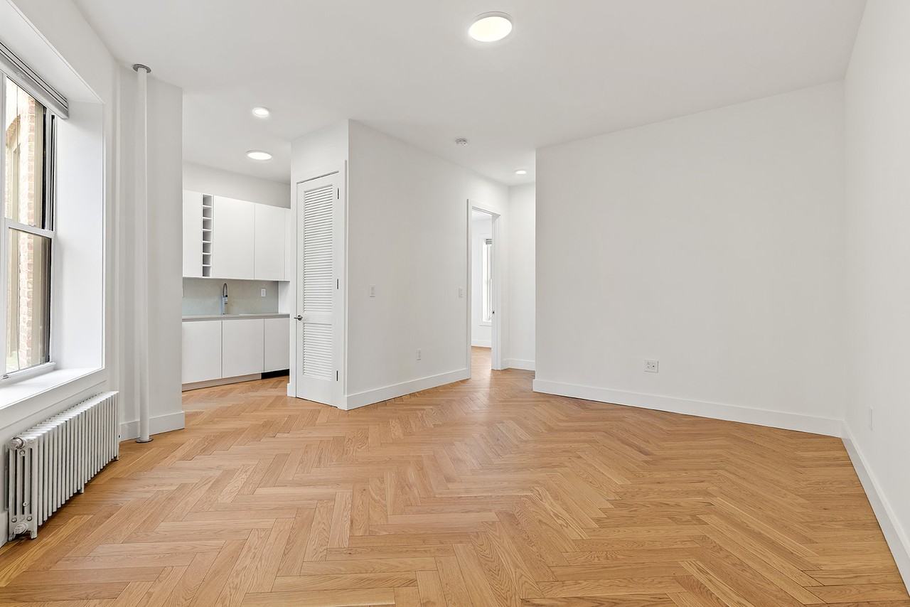 415 Washington Avenue - Photo 3 of 9