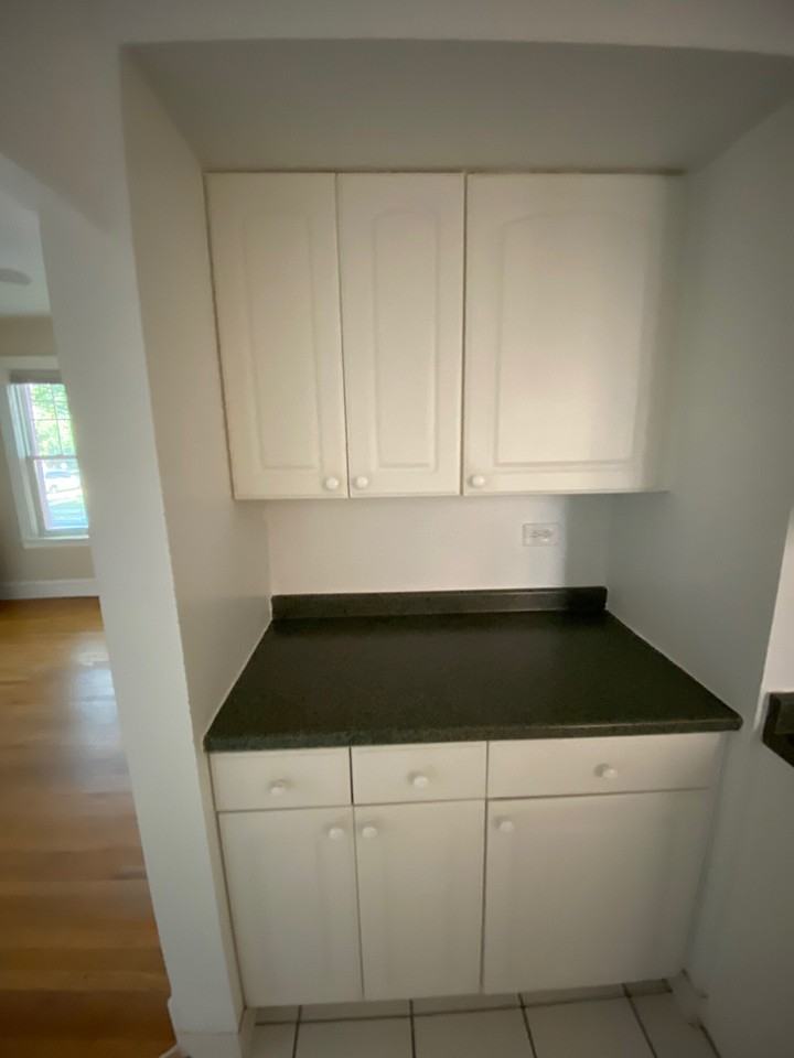 800 Seward Street #1 - Photo 6 of 18