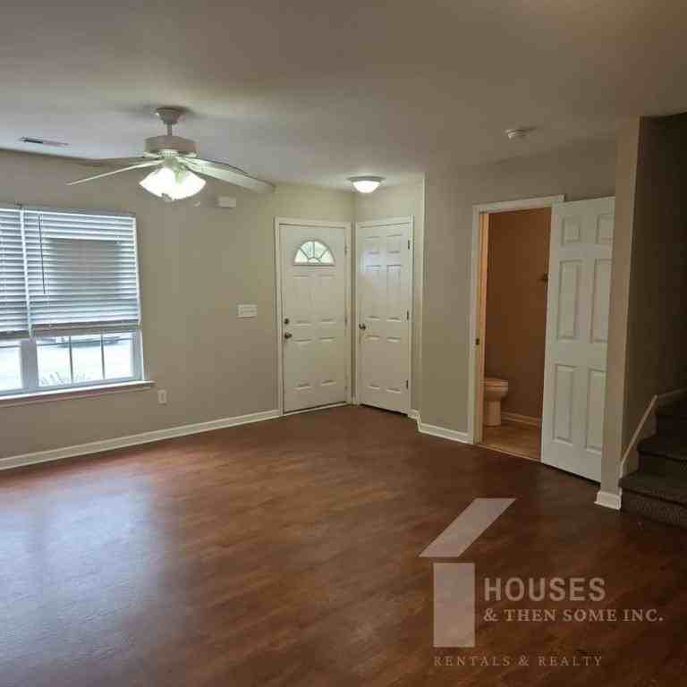 517A Fairview Rd - Photo 2 of 19